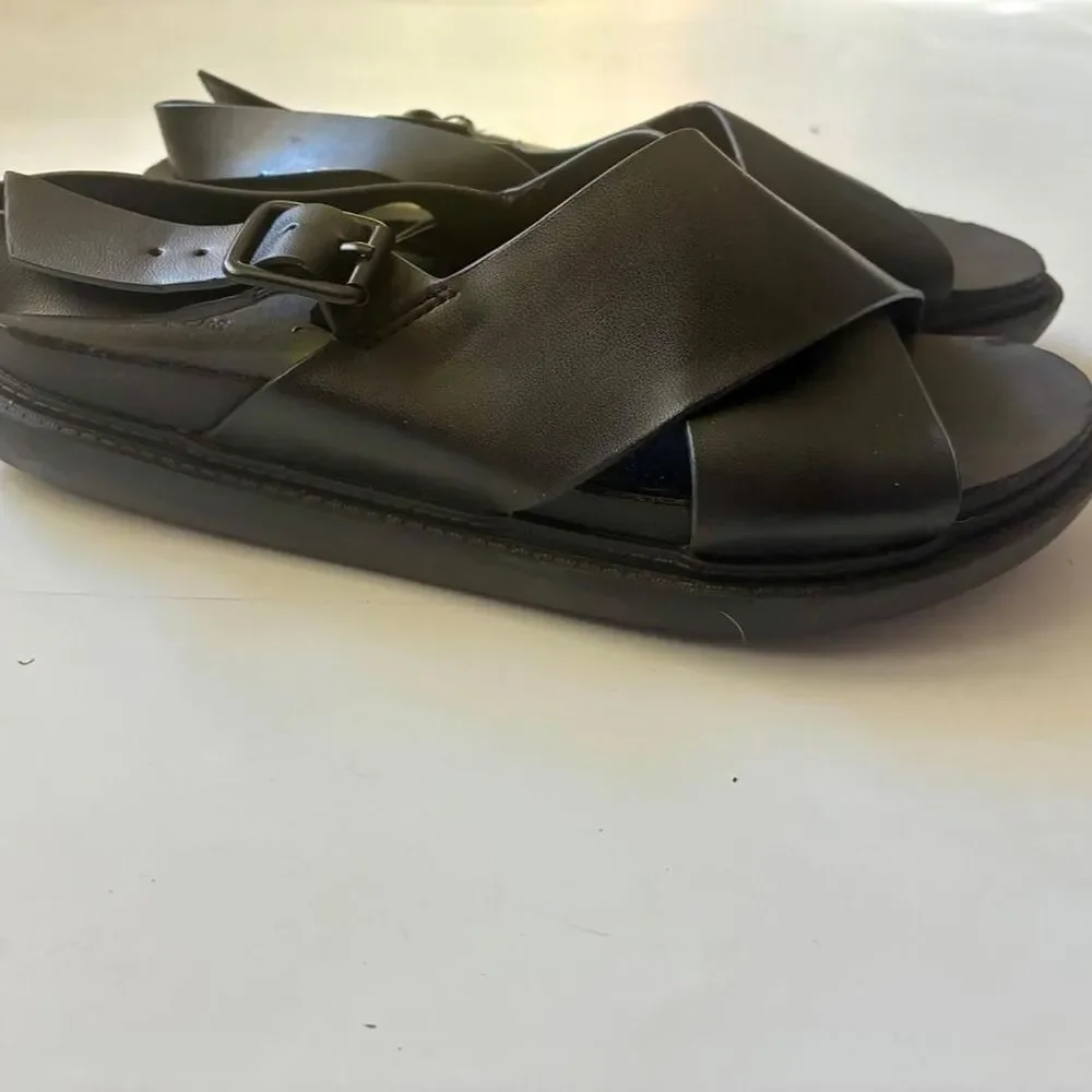 Urban-outfitters Women's Black and Brown Sandals